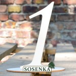 Numery stołów ze sklejki - cyfra 1 na podstawce
